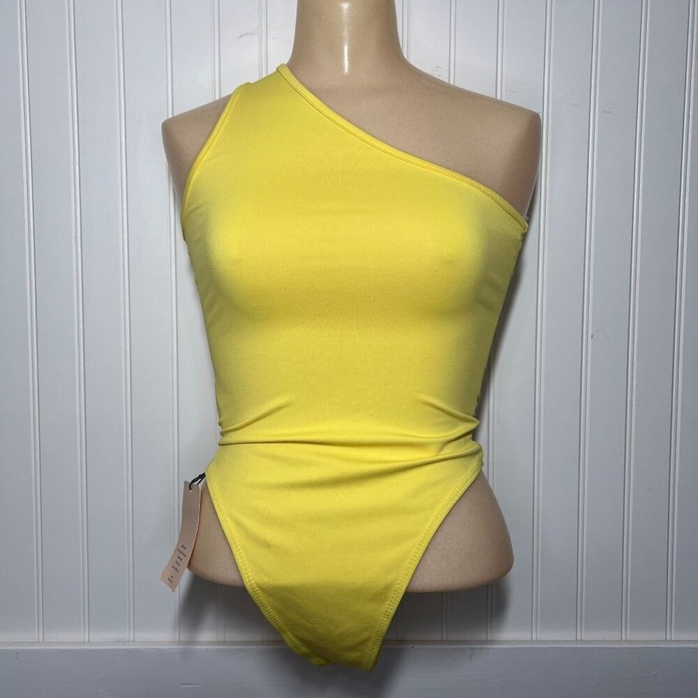 NWT Shein Bae SXY Bodysuit Yellow Festival Asymmetrical One Shoulder High Cut XS